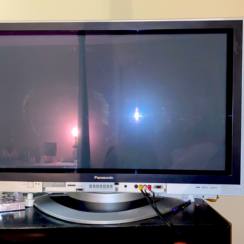 Panasonic 50 In Tv plasma TV Black and Silver